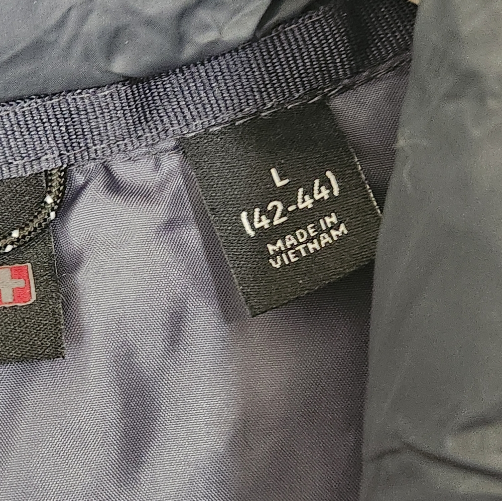 Swiss Tech Large (42-44) Lightweight Packable Quilted Puffer Jacket Solid Black - Picture 5 of 12